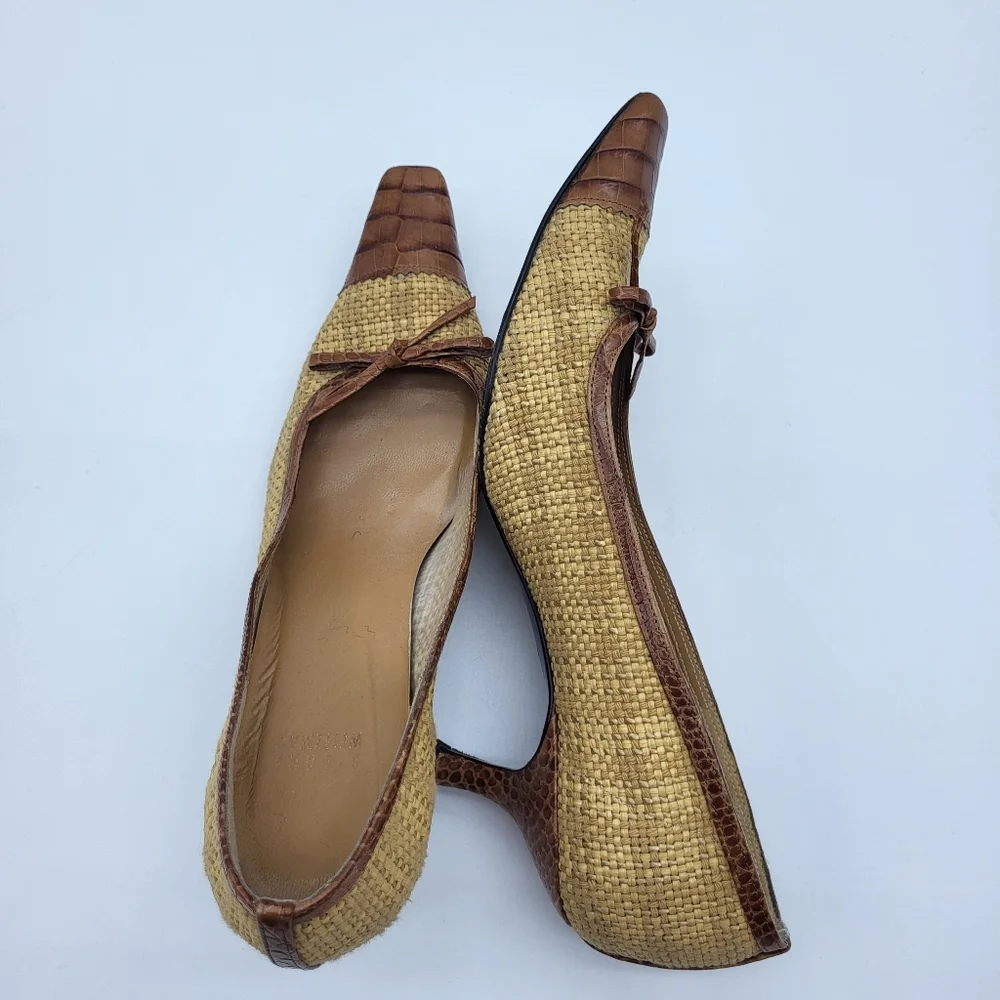 Stuart Weitzman Tan Weave Reptile Brown Trim Classic Feminine Kitten Heel - Picture 5 of 14